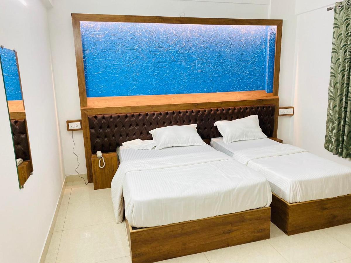 B Six Hotel Bangalore Bagian luar foto