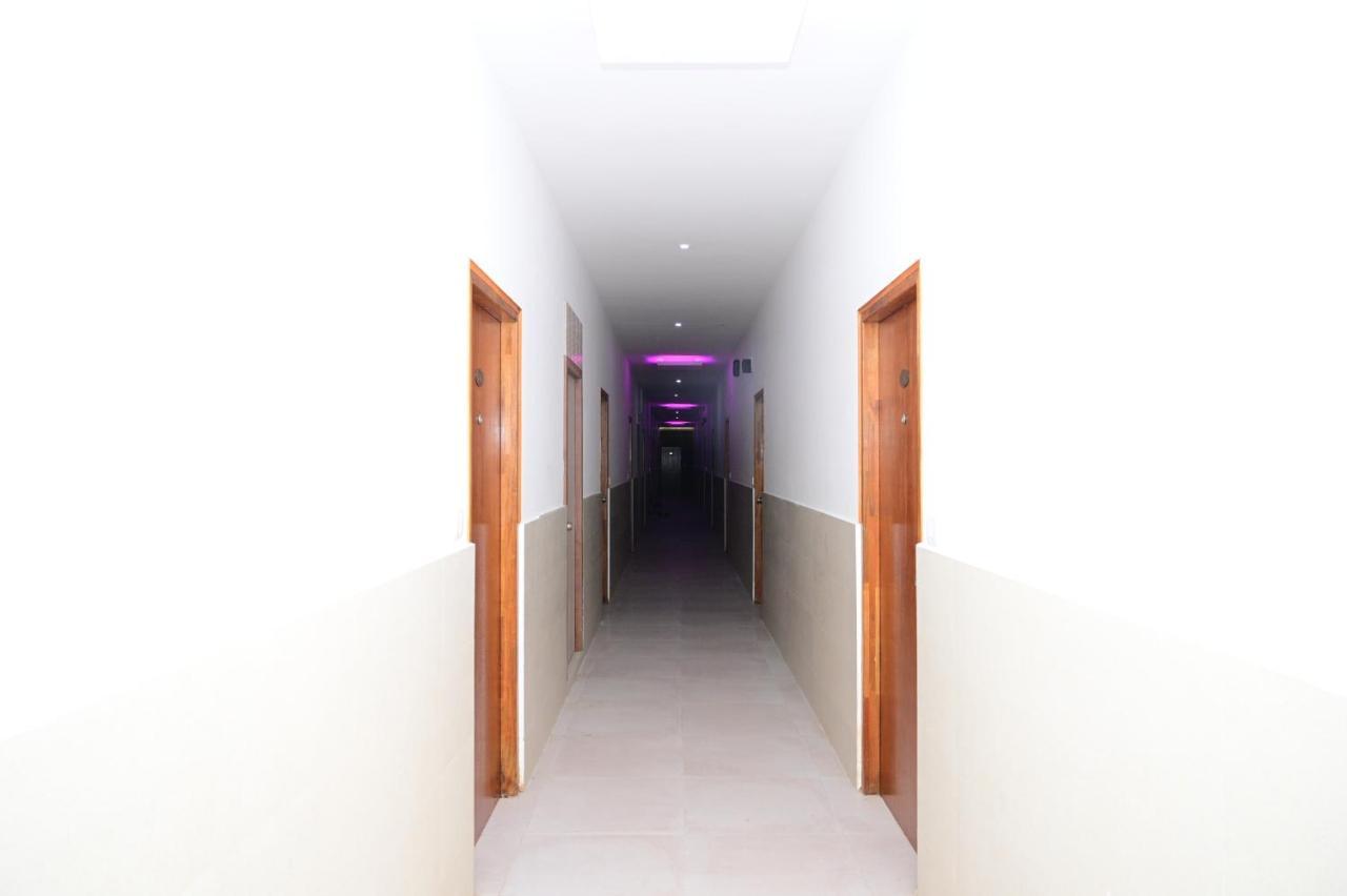 B Six Hotel Bangalore Bagian luar foto