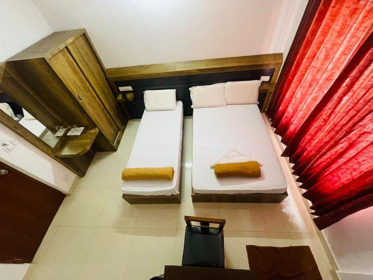 B Six Hotel Bangalore Bagian luar foto