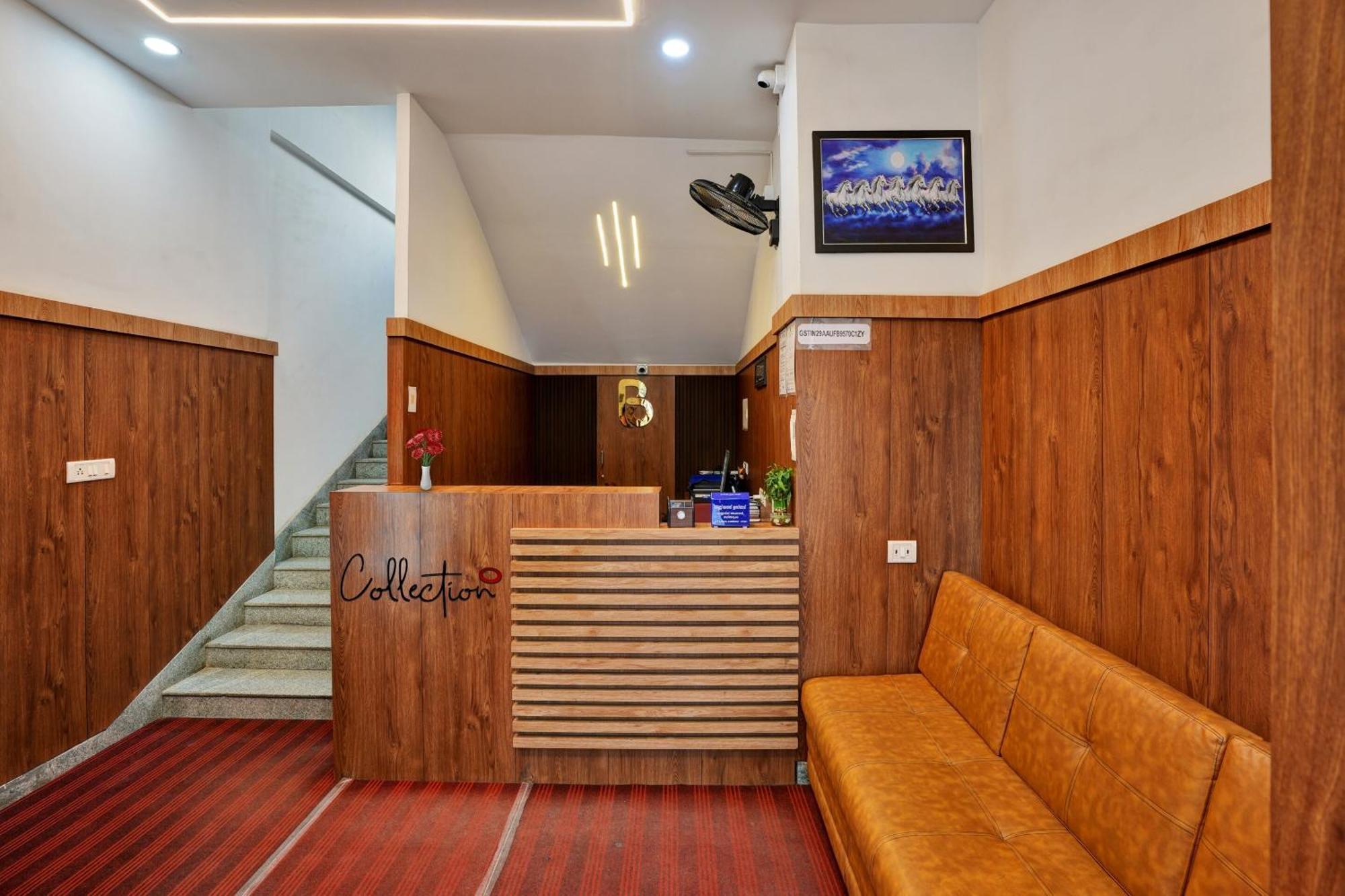 B Six Hotel Bangalore Bagian luar foto