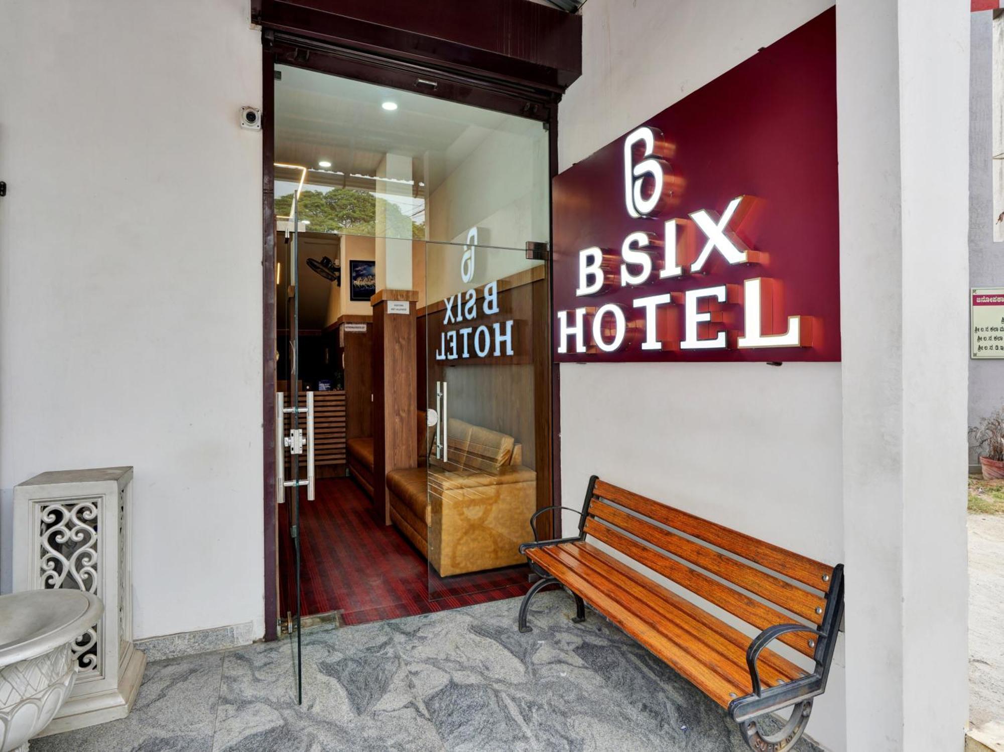 B Six Hotel Bangalore Bagian luar foto